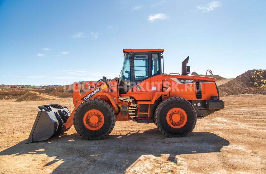 Колесный погрузчик DOOSAN DL 200A (3 SP)