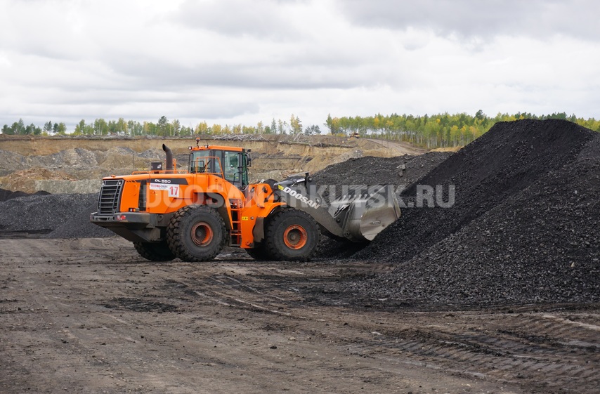 Колесный погрузчик DOOSAN DL 550A (3 SP)