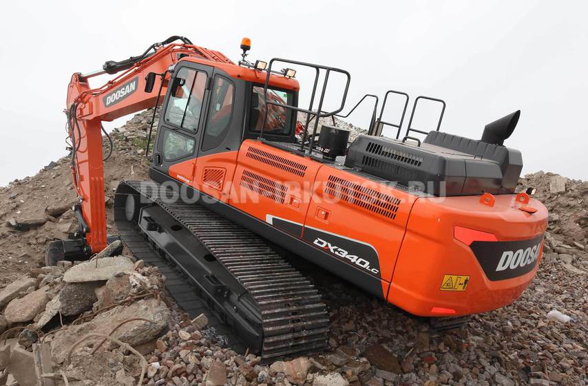 Doosan DX 420 LCA в наличии в Иркутске от официального дилера