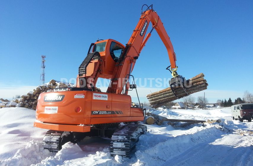 Бревноперегружатель гусеничный DOOSAN DX 225 LCA