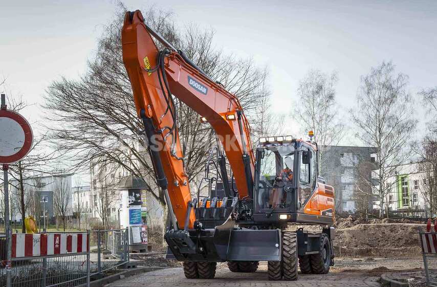 Бревноперегружатель колесный DOOSAN DX 190 WA